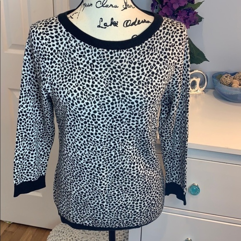 Land’s End Black Leopard Jacquard Sweater Small